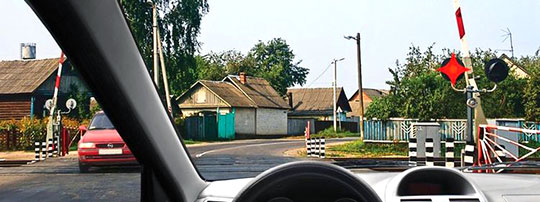 Билет 10, вопрос 16, Разрешен ли Вам въезд на железнодорожный переезд в данной ситуации?
